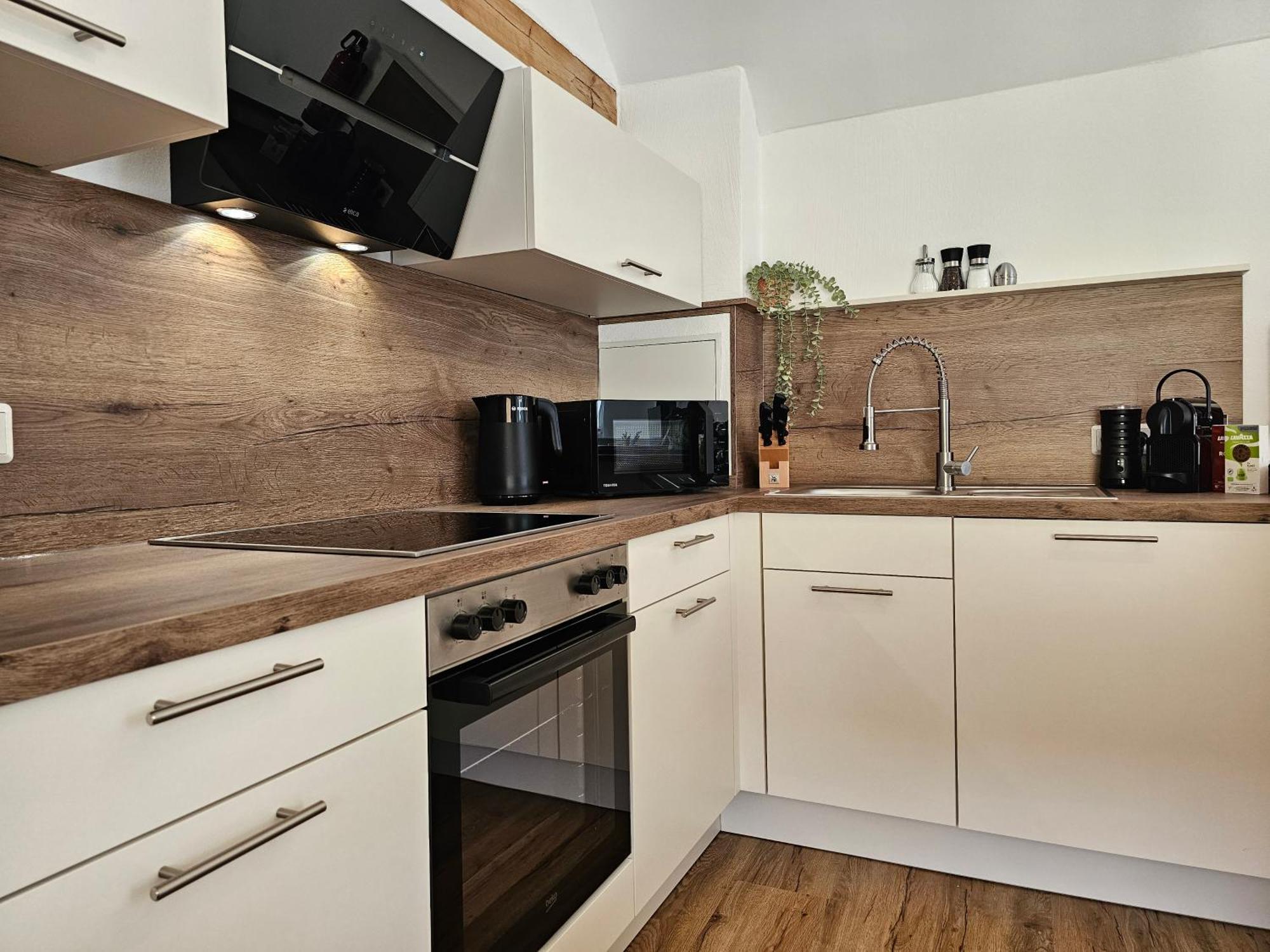 Kolibri - Design Maisonette - Nintendo Switch, Streaming, Bikestore, E-Wallbox Marburg Kültér fotó